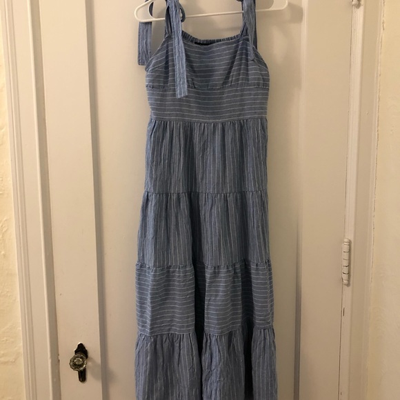 Long dress - Picture 1 of 3